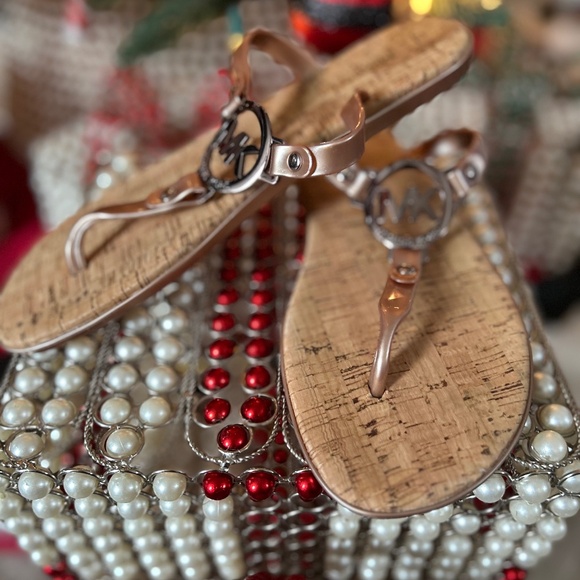 Michael Kors Women’s Rose Gold Sandals 7 - Picture 1 of 4